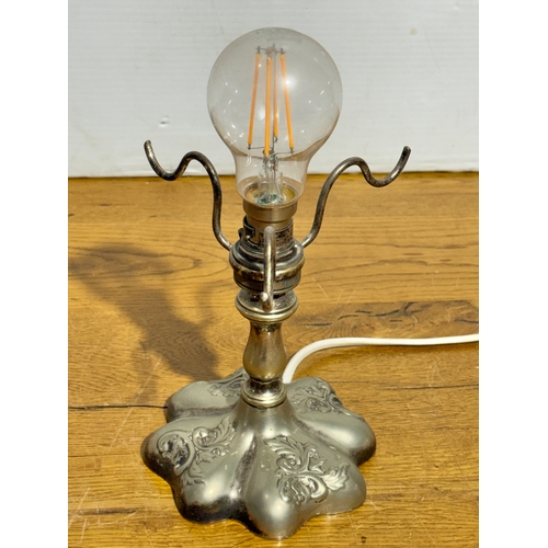 374 - A vintage Gladwin LTD plated table lamp. 28cm.
