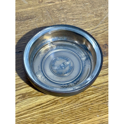381 - A United States Air Force souvenir dish by Bates & Klinke. 9.5x2.7cm.