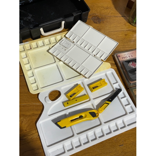 108 - Artist paintboxes, trays, brushes etc