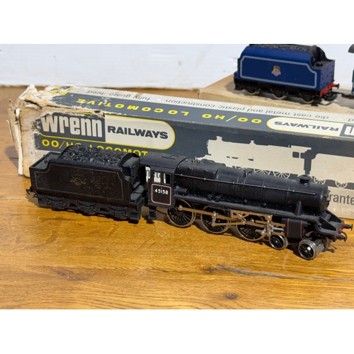 386 - Two model locomotives. Wrenn Railways and Hornby.