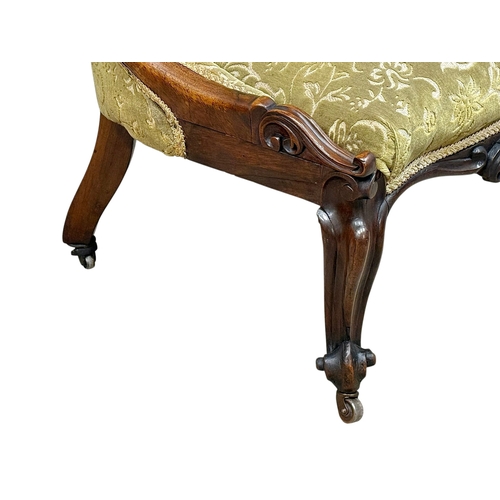 233 - A Quality Victorian Rosewood Framed Roll Back Ladies Chair. C.1850, Mid 19th Century.