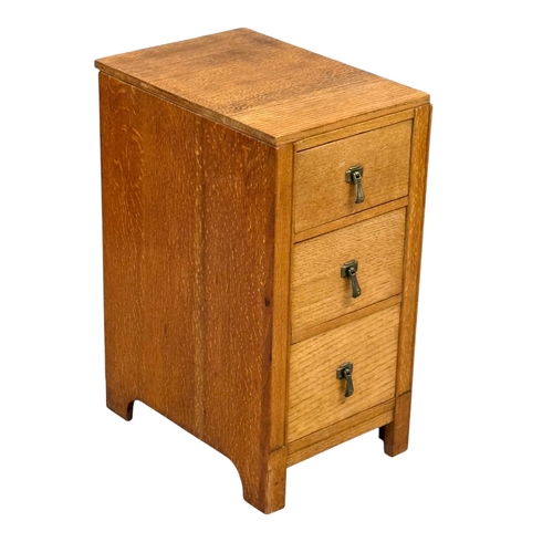 242 - A Pair of Art Deco Oak Pedestal Bedside Chests. C.1930. 32.5x46.5x66.5cm.