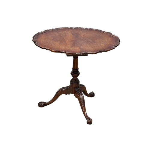 254 - A Large Chippendale Style Mahogany Tilt Top Pedestal Table. 84x75cm.
