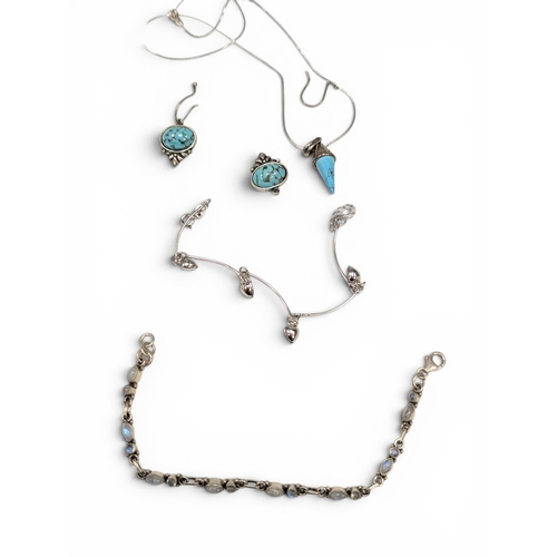 650 - Quantity of Silver Jewellery