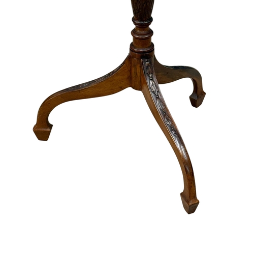 194 - A Quality Edwardian Mahogany Tilt Top Wine Table. 42x61cm.