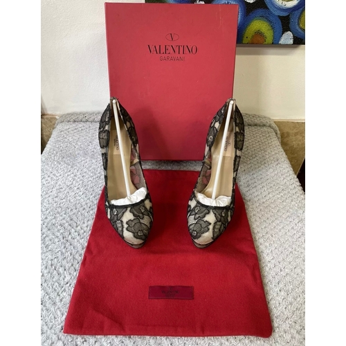 60 - Valentino Heels