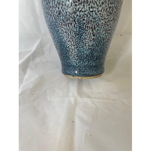 92 - A Chinese Vase with speckled appearance, with a deep blue-green base color and irregular patches of ... 