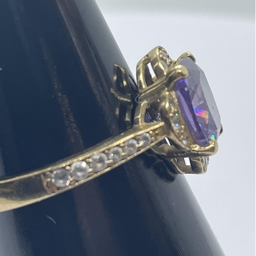 26 - 8ct amethyst & cz ring