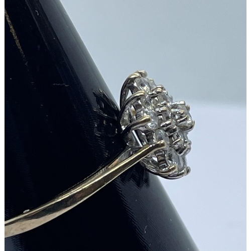 52 - 9ct cz ring