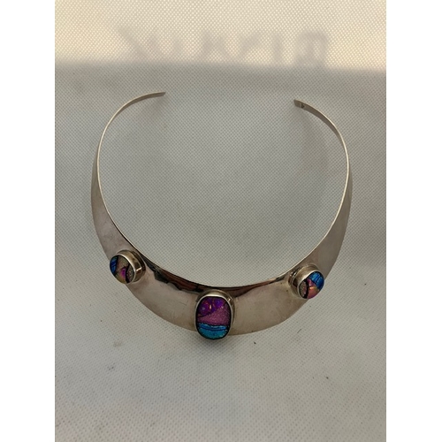 90 - Designer statement sterling silver Mexican made collar necklace with gems.
