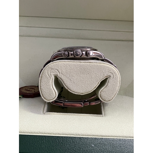 36 - 18ct white gold Rolex Daytona