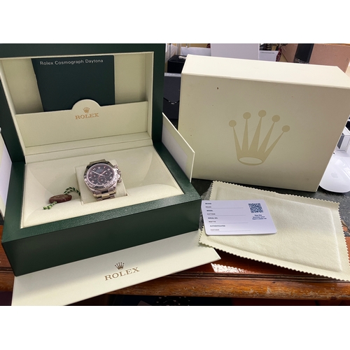 36 - 18ct white gold Rolex Daytona