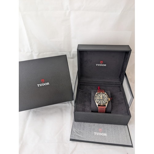 55 - Tudor Black Bay 41mm full set watch