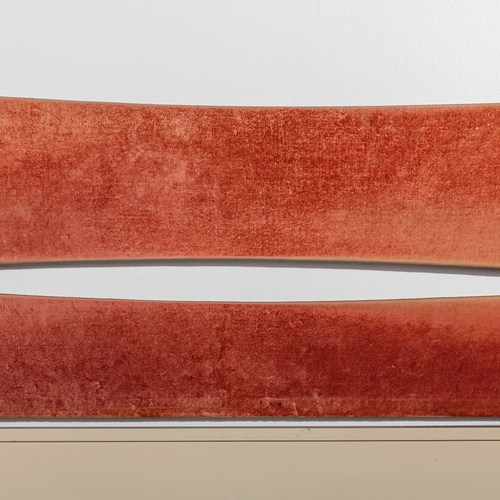 125 - OSVALDO BORSANILetto matrimoniale. Ottone massiccio, metallo verniciato, tessuto. Produzione Tecno ;... 