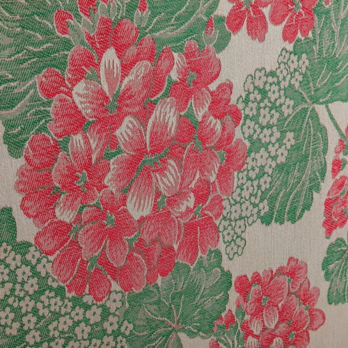 130 - GIO PONTICoppia di grandi poltrone bergère. Legno tornito, tessuto imbottito. Italia, anni '40. Peri... 