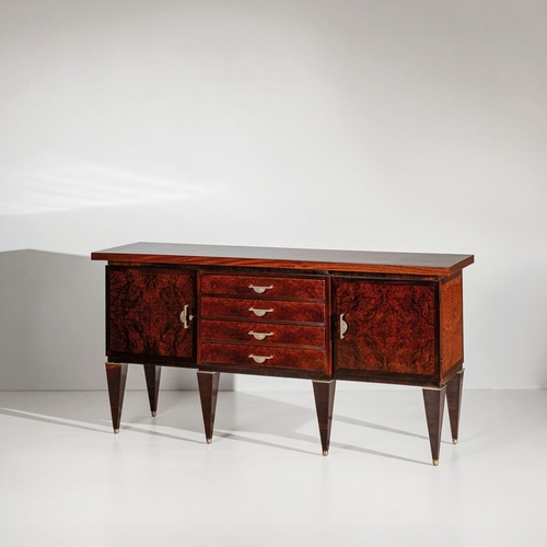 138 - GIO PONTI & EMILIO LANCIA (ATTRIB. A)Credenza. Legno di mogano, radica di tuja, ottone nichelato. It... 