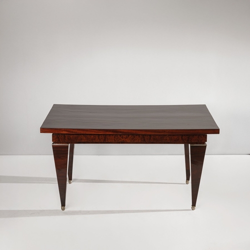 140 - GIO PONTI & EMILIO LANCIA (ATTRIB. A)Tavolo allungabile. Legno di mogano, radica di tuja, ottone nic... 