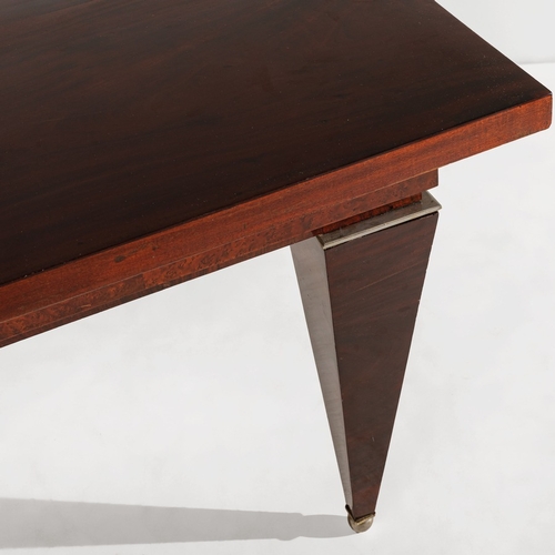 140 - GIO PONTI & EMILIO LANCIA (ATTRIB. A)Tavolo allungabile. Legno di mogano, radica di tuja, ottone nic... 