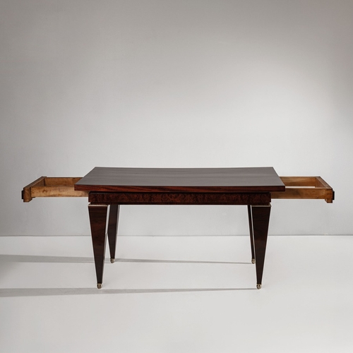 140 - GIO PONTI & EMILIO LANCIA (ATTRIB. A)Tavolo allungabile. Legno di mogano, radica di tuja, ottone nic... 