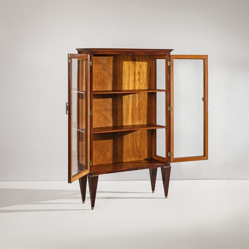 141 - GIO PONTI & EMILIO LANCIA (ATTRIB. A)Vetrina. Legno di mogano, radica di tuja, ottone nichelato. Ita... 