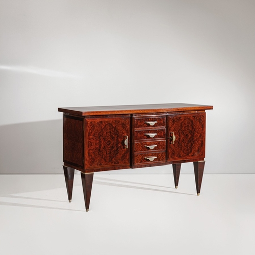 144 - GIO PONTI & EMILIO LANCIA (ATTRIB. A)Credenza. Legno di mogano, radica di tuja, ottone nichelato. It... 