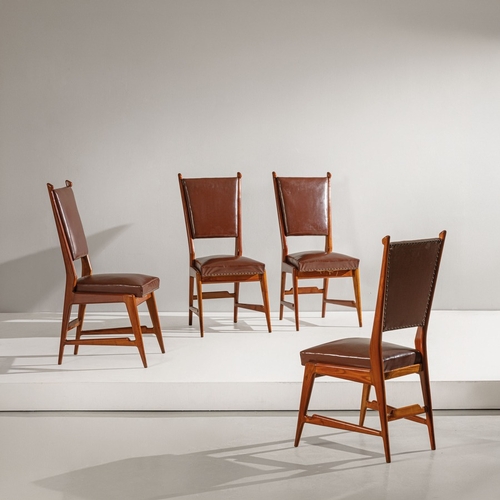 147 - GIO PONTI (ATTRIB. A)Quattro sedie. Legno di ciliegio, pelle imbottita. Italia anni '50.cm 102x46x55... 