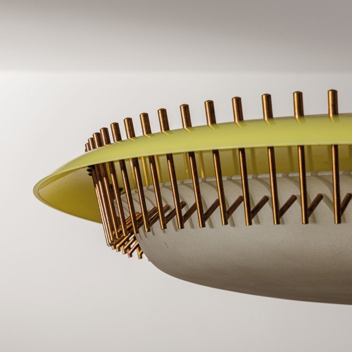 158 - ANGELO LELIICoppia di lampade a sospensione mod. 12697. Ottone, verto stampato, vetro opalino curvat... 