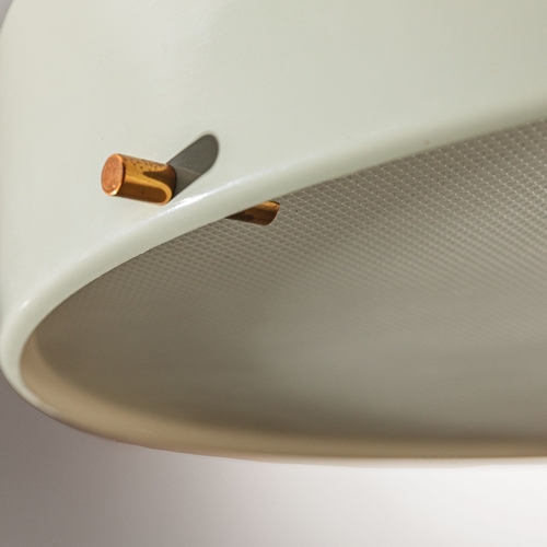 166 - BRUNO GATTALampada a sospensione. Alluminio verniciato, ottone, vetro stampato. Produzione Stilnovo ... 