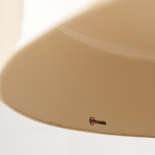 171 - GINO SARFATTICoppia di lampade da parete estensibile mod. 194/n. Ottone cromato, alluminio laccato. ... 