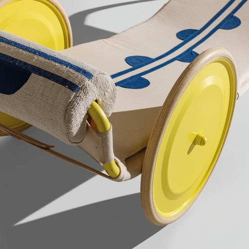 180 - GAE AULENTIChaise Longue della serie Locus Solus. Tubolare metallico smaltato, tessuto, materiale pl... 