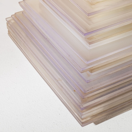 184 - RICCARDO MELI (ATTRIB. A)Rara lampada mod. Scultura. Metallo verniciato, lastre di plexiglass sovrap... 