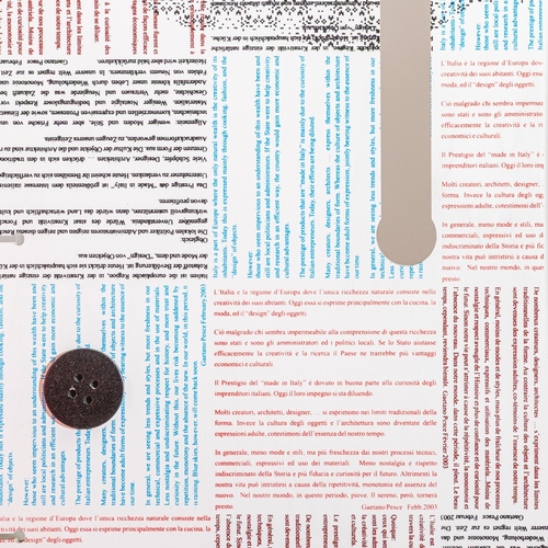 194 - GAETANO PESCEPoltrona mod. La smorfia. PVC stampato, schiuma espansa resinata. Marchio del produttor... 