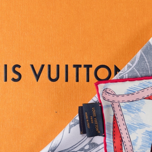 171 - LOUIS VUITTONFoulard Carré in seta 'Up And Away Square 90'Periodo: ModernoMateriali: SetaColore: Mul... 