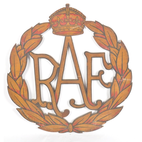 32 - RAF - A vintage early 20th Century oak and paper RAF crest / emblem display plaque / advertising of ... 