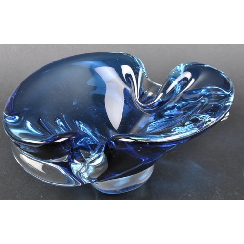 47 - A retro vintage 20th Century Italian Murano Sommerso studio art glass bowl of organic freeform desig... 
