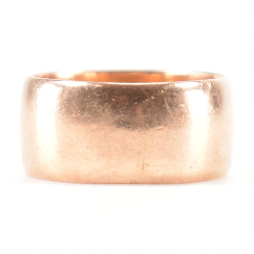 241 - A hallmarked 9ct gold band ring of D form. Makers mark W.M. Stamped 375. Assay marked for Birmingham... 