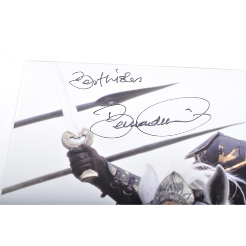 19 - The Collection Of Bernard Hill - The Lord Of The Rings (2001-2003) - autographed 8x10