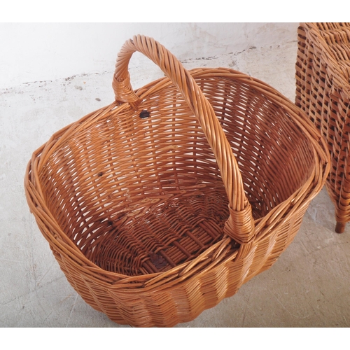 1154 - An assortment of four retro vintage 20th century wicker rattan Picnic baskets - storage baskets. thr... 