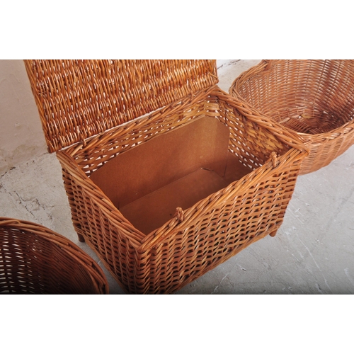 1154 - An assortment of four retro vintage 20th century wicker rattan Picnic baskets - storage baskets. thr... 