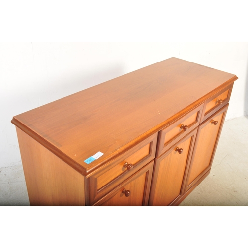 1168 - Sutcliff Furniture - A late 20th century circa 1980s teak wood Sutcliff Furniture sideboard / creden... 