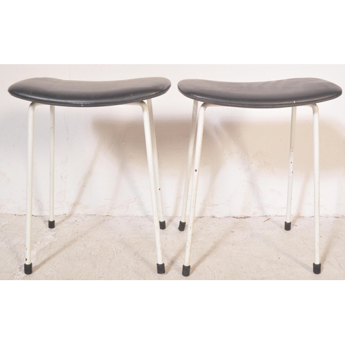 1188 - A pair of retro vintage 20th century 1960's Kandya vinyl and metal upholstered stools. Black vinyl s... 