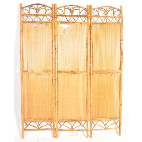 1244 - A vintage retro mid 20th century circa. 1970's bamboo folding dressing screen room divider. The scre... 