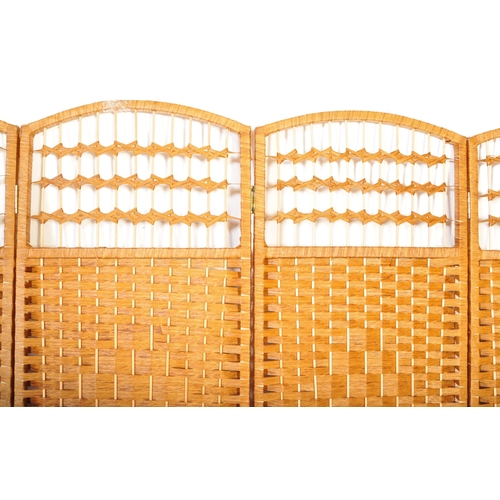 1351 - A retro vintage mid 20th century bamboo cane six fold room divider / discretion screen having lattic... 