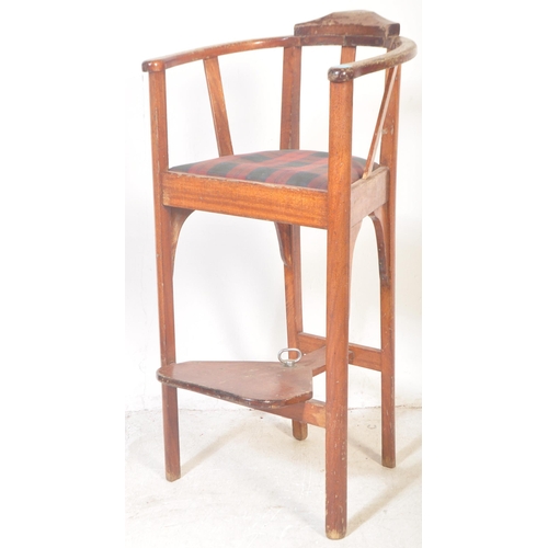 1496 - Contemporary 20th century beech wood Savonarola chair - throne chair.  Stripped beech wood with shap... 