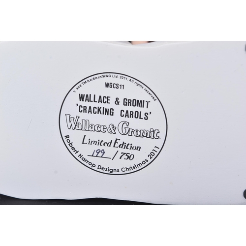 25 - Wallace & Gromit - Robert Harrop - WGCS11 ' Wallace & Gromit - Cracking Carols '. Limited to 750. Hi... 