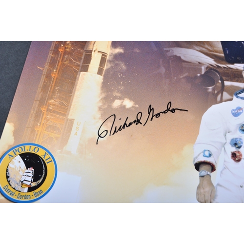 309 - Space Exploration - Richard Gordon (1929-2017) - Apollo 12 - autographed 8x10