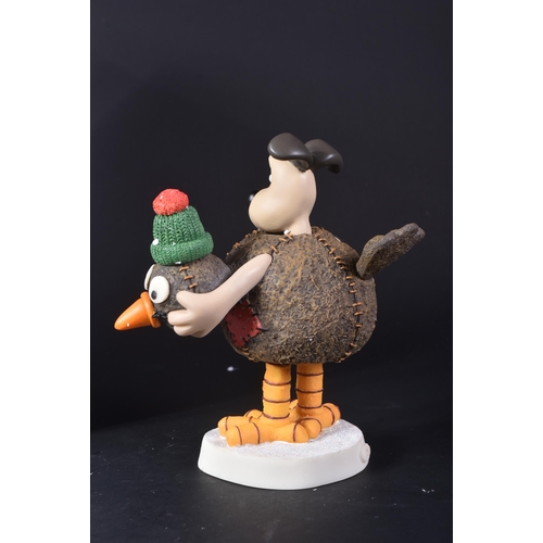 72 - Wallace & Gromit - Robert Harrop - WGCS14 ' Gromit Red Breast '. Limited to 350. Christmas 2014 Issu... 