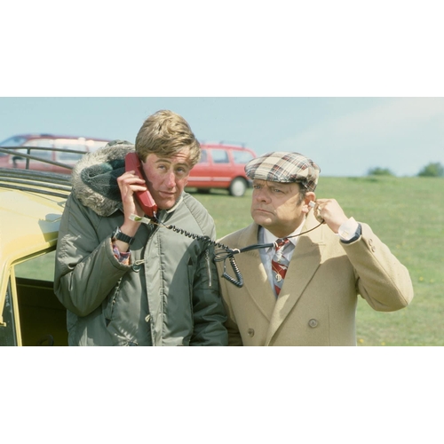 158 - Only Fools & Horses - Tea For Three (1986) - an original vintage Tandy ET-125 'Electronic Telephone'... 