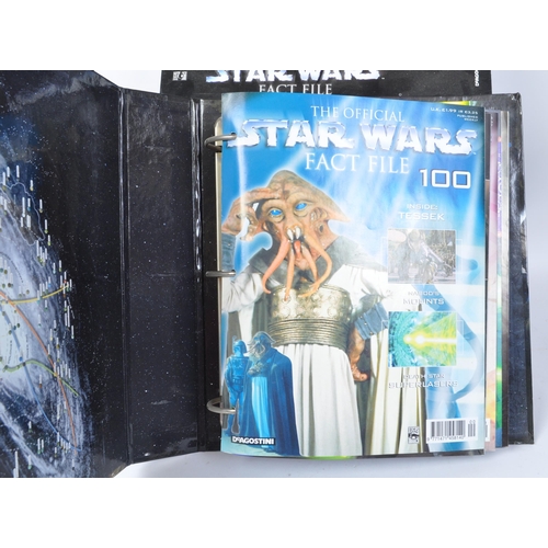 1110 - A collection of x7 assorted DeAgostini Star Wars fact file binders. The weekly published editions de... 