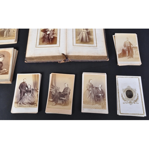 1118 - A collection of Victorian 19th century carte de visite albumen silver print photographs. The lot to ... 